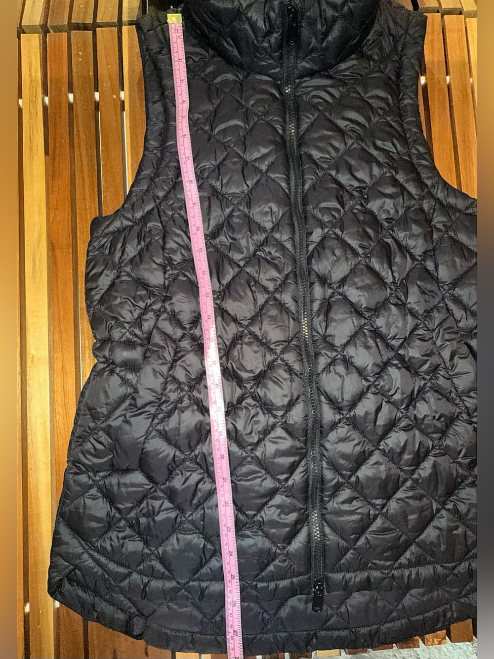Athleta Whisper Featherless Puff Cinch Waist Quilted Vest jacket Black Medium - Picture 15 of 16